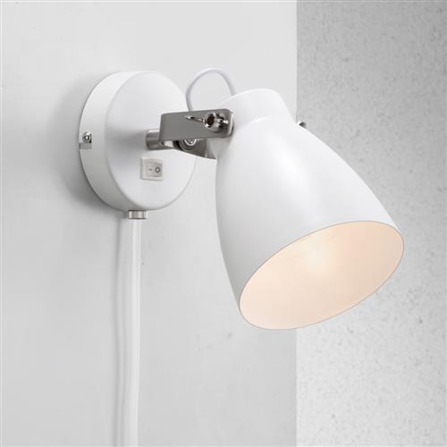 Largo Switched White Wall Light 47051001