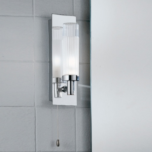 Ribbed Glass and Chrome IP44 Bathroom Wall Light FRA983